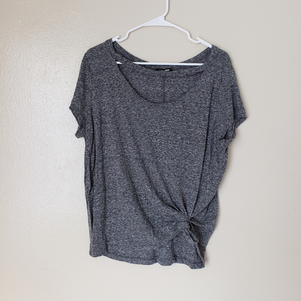 Fashion nova tied top